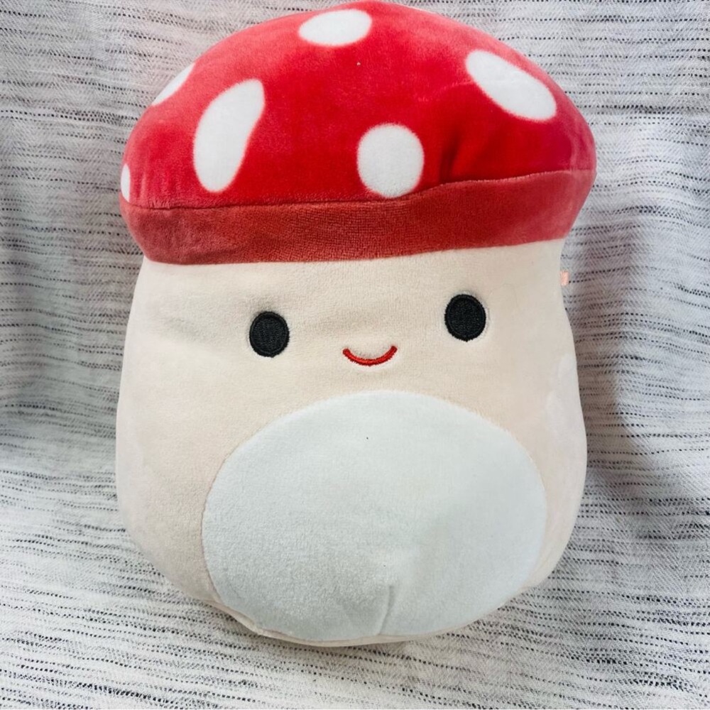 Malcolm, the mushroom squish mellow 8 inches new without tag